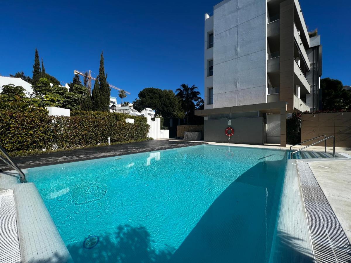 Apartamento Royal Banus Marbella Exterior foto