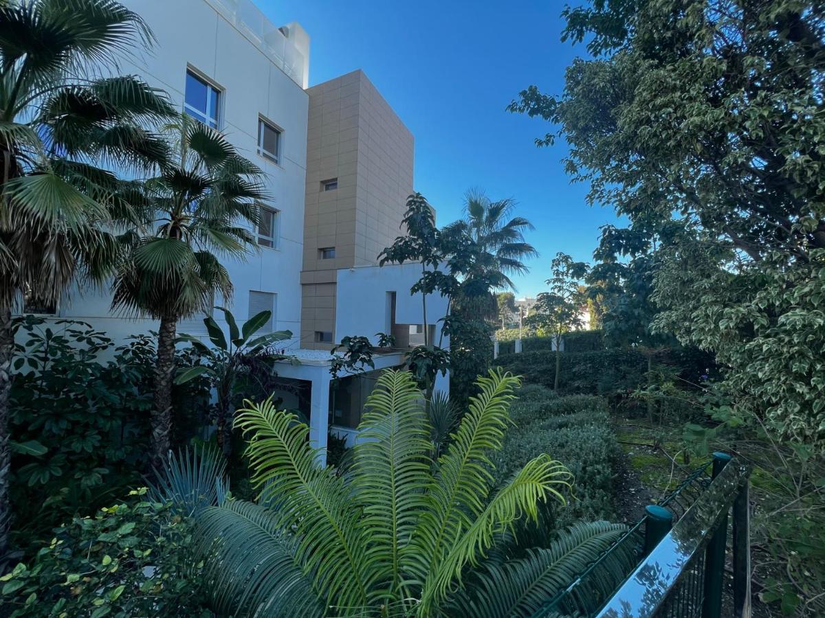 Apartamento Royal Banus Marbella Exterior foto