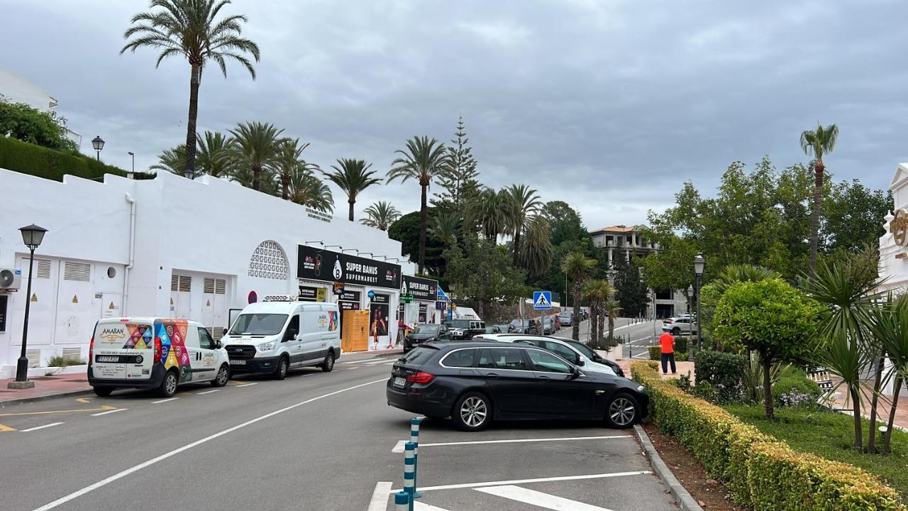 Apartamento Royal Banus Marbella Exterior foto